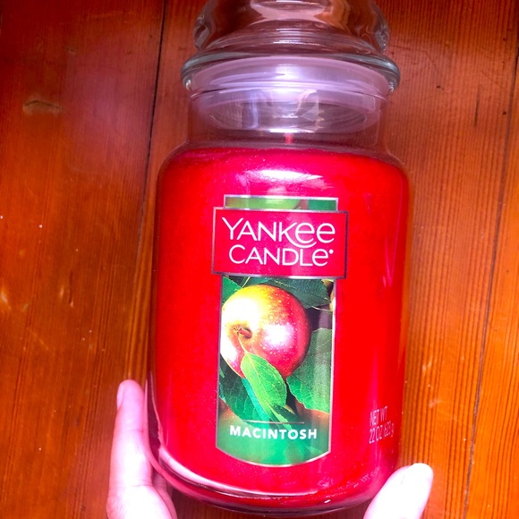 Yankee Candle Other - NWT Macintosh yankee candle